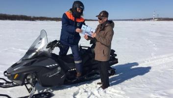 МЧС России информирует об опасности весеннего льда