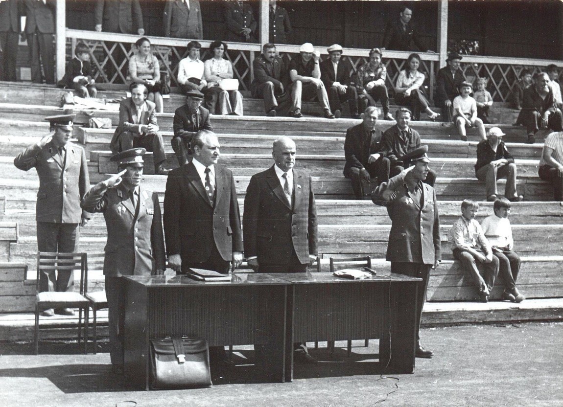 Открытие городских соревнований формирований ГО (Челябинск_17.06.1978)