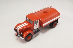 АЦУ-40(501) Автоцистерна упрощенная на шасси лесовоза МАЗ-501