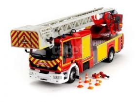 IVECO Eurocargo пожарная лестница 