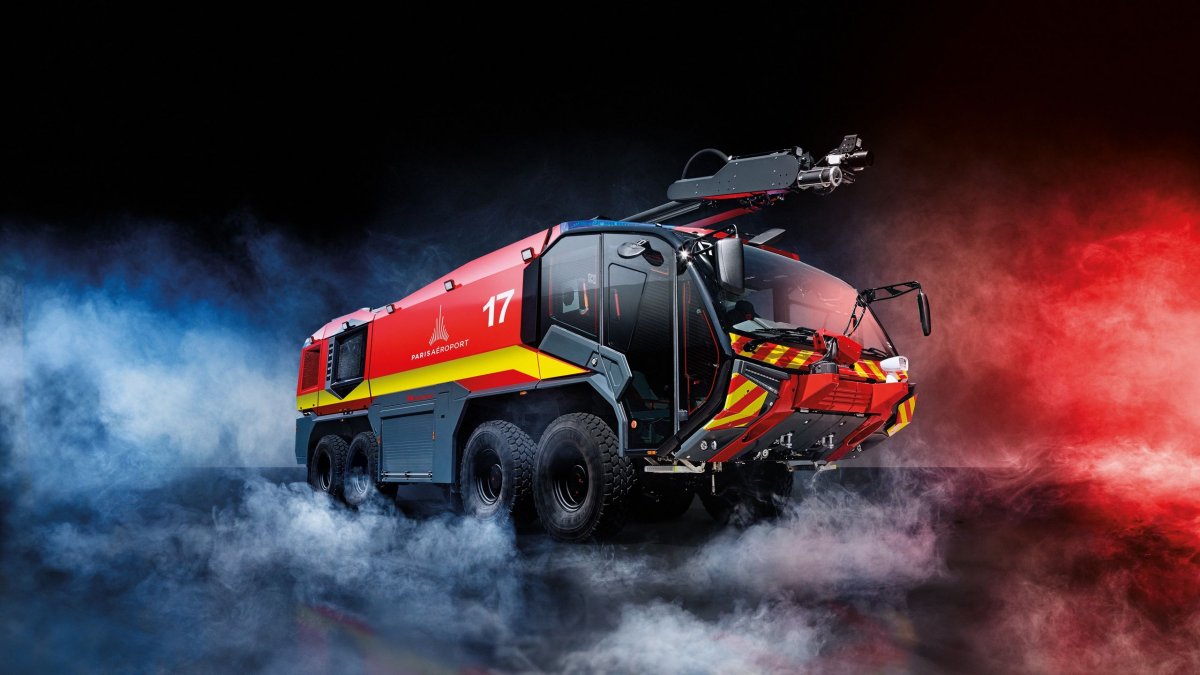 Пожарная машина Rosenbauer Panther 8x8