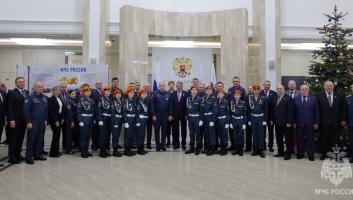 В Совете Федерации организована выставка к 35-летию МЧС России