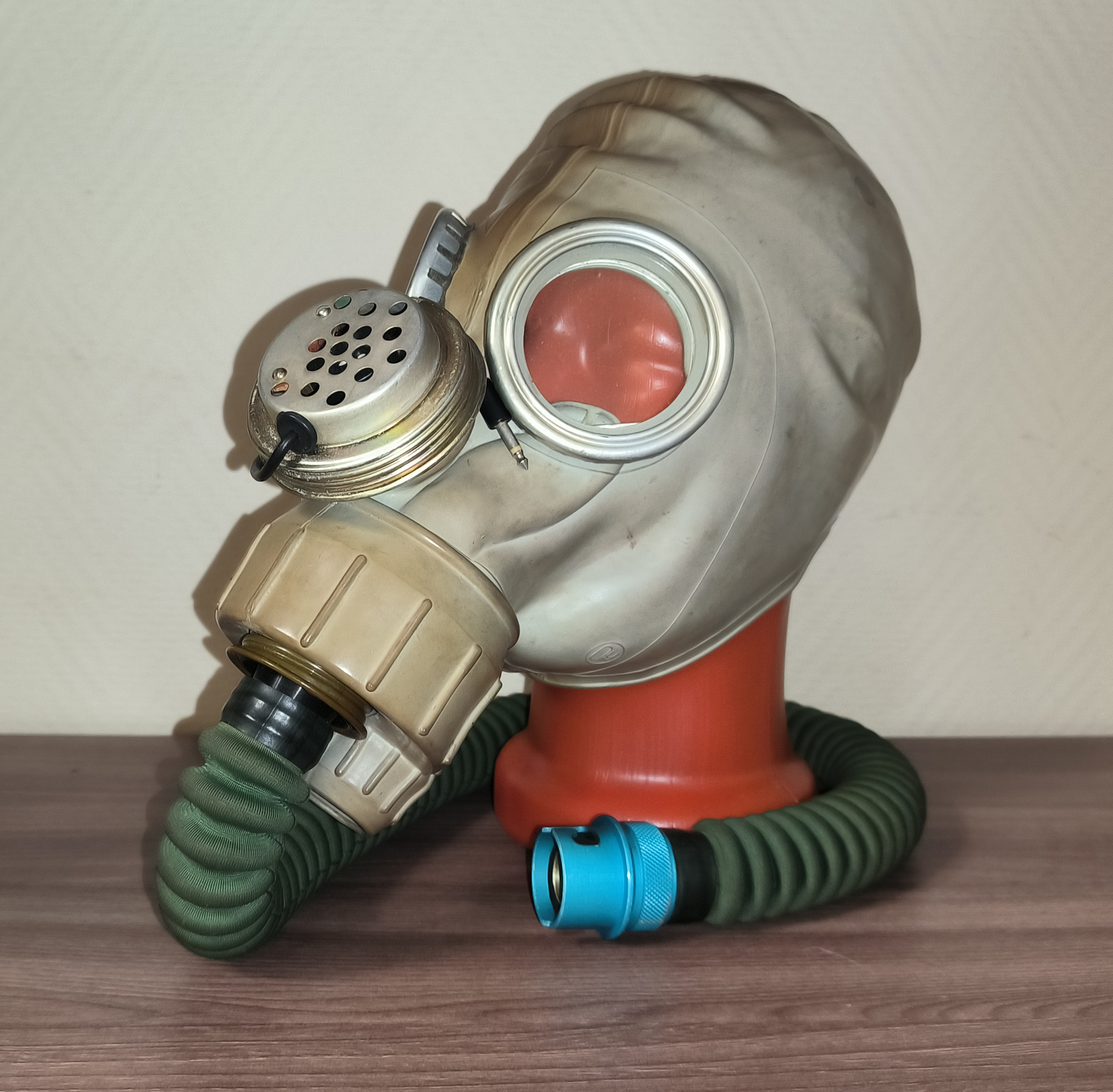 Противогаз ЛП-2