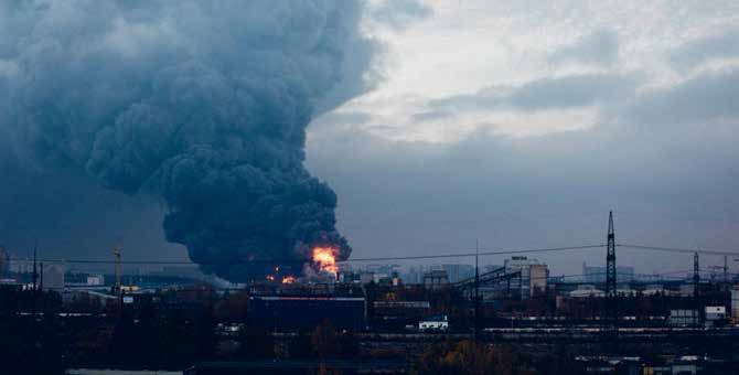 Пожар в промышленной зоне «Парнас», Санкт-Петербург