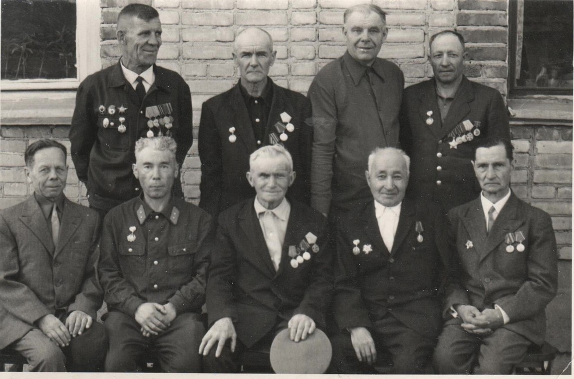 Участники ВОВ и ветераны пожарной охраны г. Миньяр (1976)