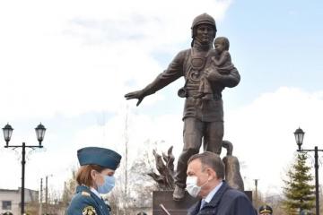 Памятник «Пожарным и спасателям - героям мирного времени»