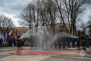 Памятник «Огнеборцу»
